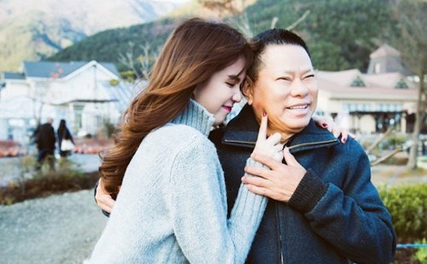 Ngọc Trinh và Hoàng Kiều thời còn mặn nồng.