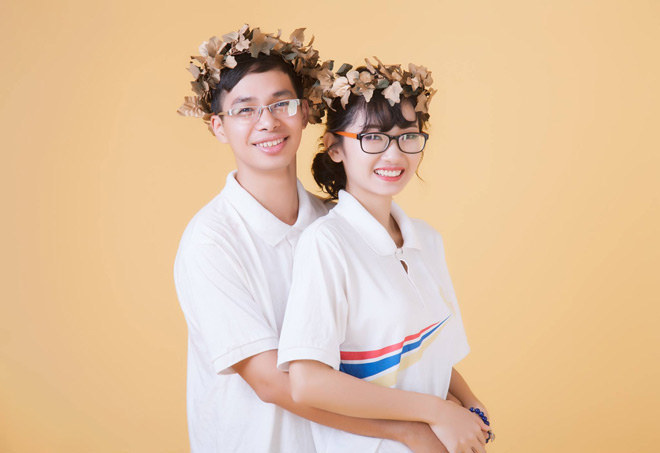 Anh Dũng đã cầu hôn Thu Hằng bằng chiếc vòng nguyệt quế - phần thưởng anh đạt được trong cuộc thi tuần và cuộc thi quý. 