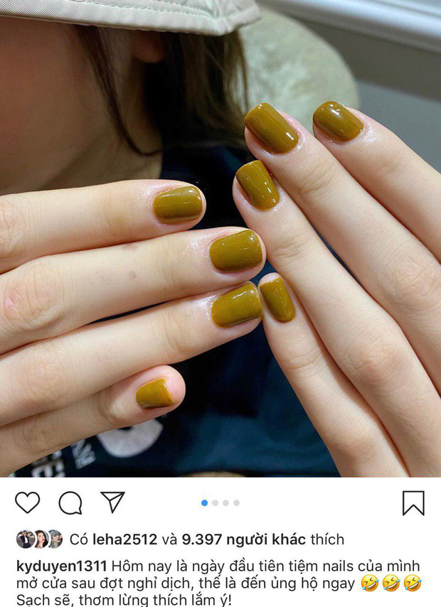 Kỳ Duyên khoe bộ móng vừa làm tiện thông báo cửa hàng đã mở lại