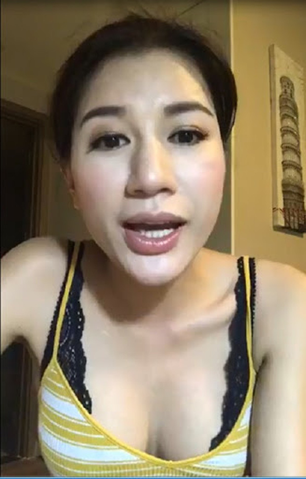 Trang Trần thường xuyên bức xúc với khách hàng khi họ cần tư vấn.