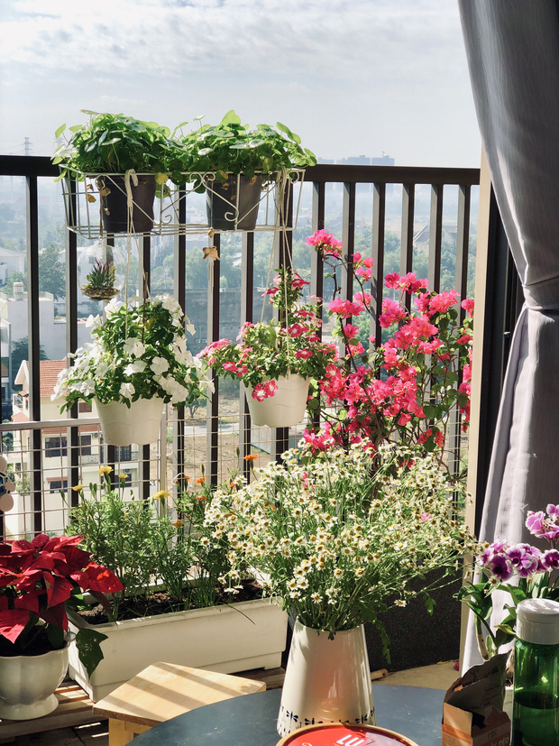 Góc ban công xanh mát