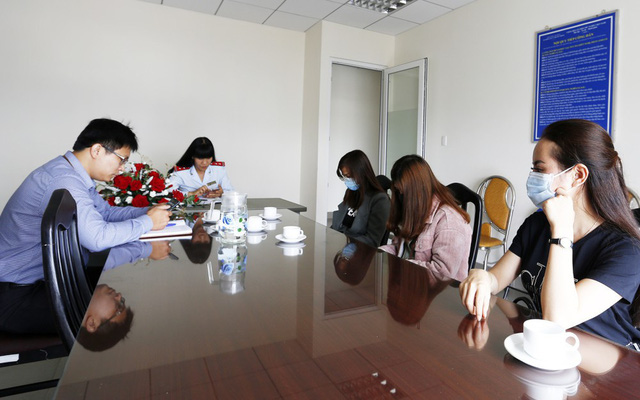 Cơ quan chức năng tỉnh Lâm Đồng triệu tập những người tung tin bị phạt nếu kết hôn muộn sau 30 tuổi. Ảnh: Báo Công an nhân dân