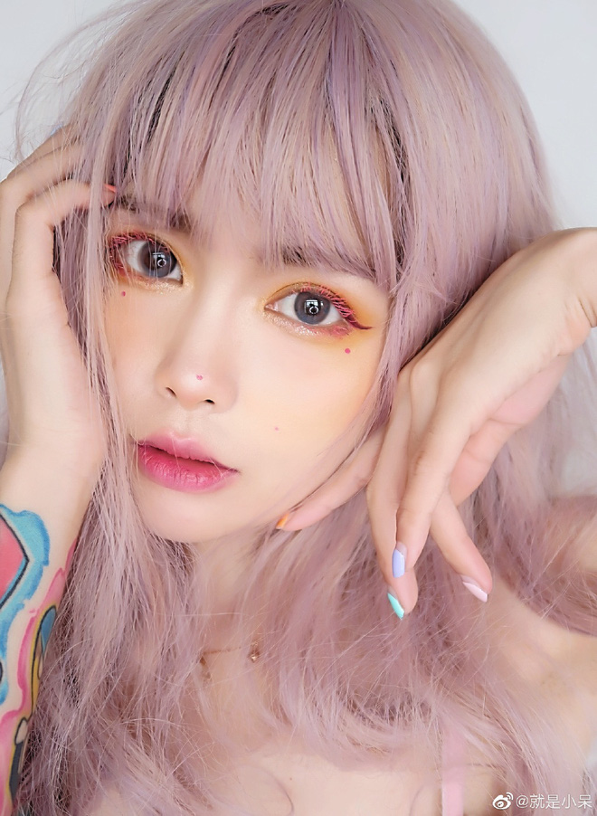 Sự biến hóa về phong cách cũng giúp Tiểu Ngai nhận được nhiều lời khen