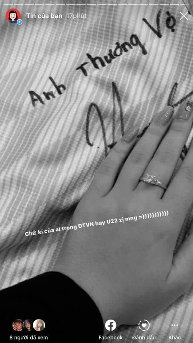 Ngày 15/12, trên mạng xã hội xuất hiện tin đồn Quang Hải hẹn hò Huyền My bởi chiếc áo có chữ kí của Quang Hải kèm dòng chữ 