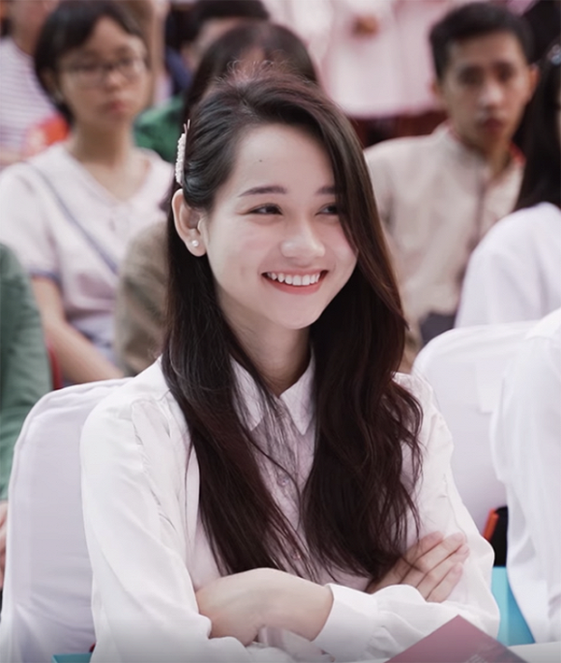 Nhiều khán giả vẫn thích một Trúc Anh mộc mạc hơn.