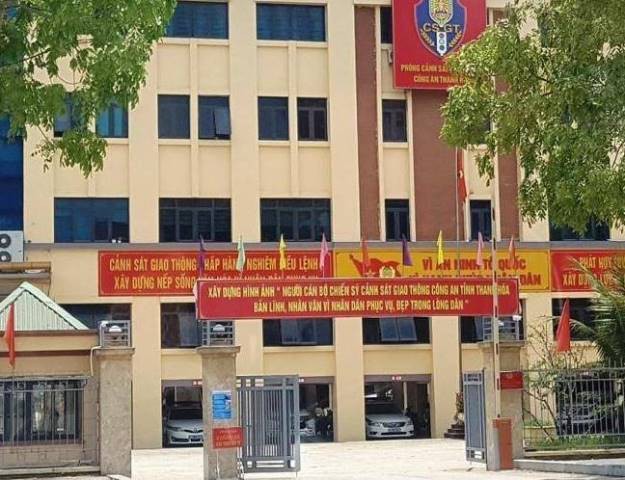 Phòng CSGT, nơi T. công tác