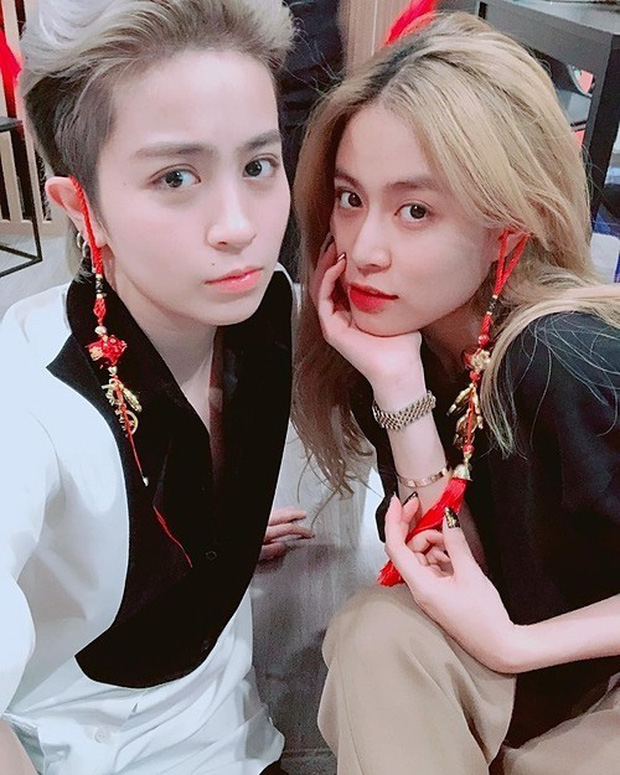 Lộ bằng chứng hẹn hò 7749 lần nhưng cả hai vẫn một mực giữ im lặng.