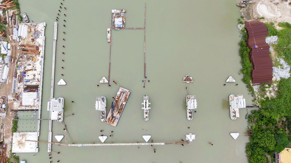 Toàn cảnh Cống Mương Chuối (huyện Nhà Bè, TP. HCM) nhìn từ trên cao đã đạt được 85%.