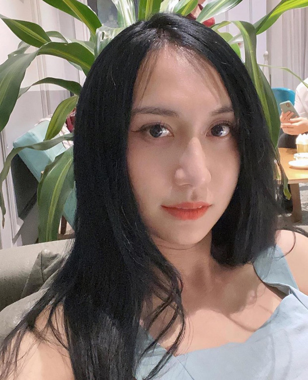 Thời gian gần đây, Lynk Lee rất chăm chi thay đổi ngoại hình để ngày càng nữ tính, dịu dàng hơn