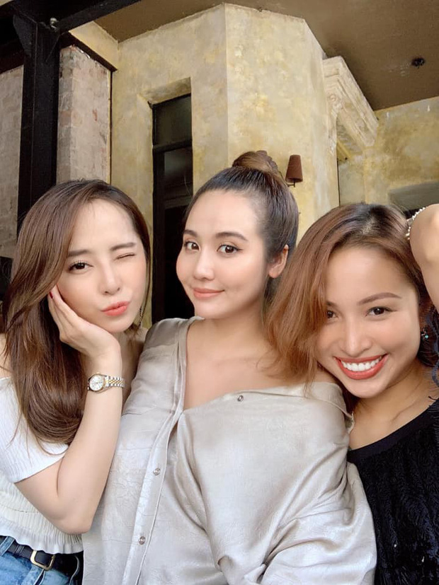 Ngoài ra, hội bạn thân Hà thành này còn có Vân Hugo và Quỳnh Nga