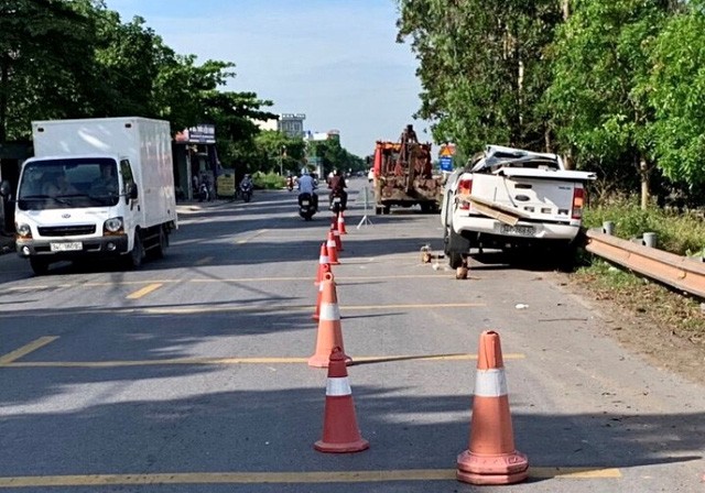 Hiện trường vụ tai nạn giao thông xảy ra rạng sáng nay tại QL38B làm 4 người thương vong