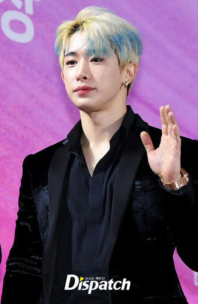 Trong khi đó, người yêu của Han So Hee – Jung Da Eun đã đến thẳng văn phòng Dispatch và thừa nhận từng hút cần sa cùng Wonho vào tháng 10/2013 tại nhà riêng.