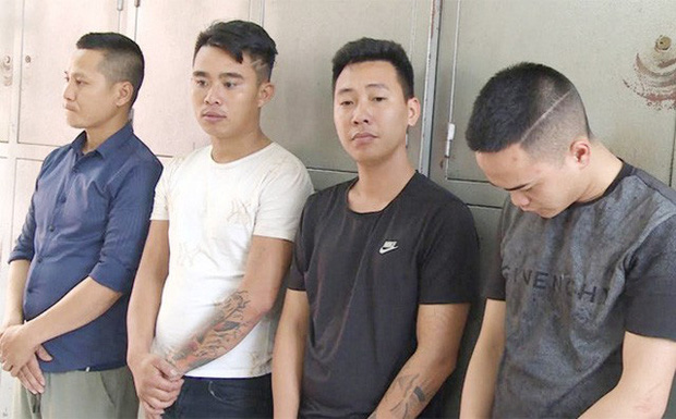 Từ trái qua phải: Tâm, Trường, Anh, Bình.