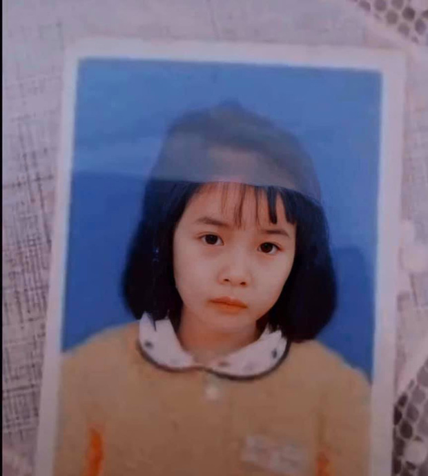 Người ta dễ thương từ bé đó nha.