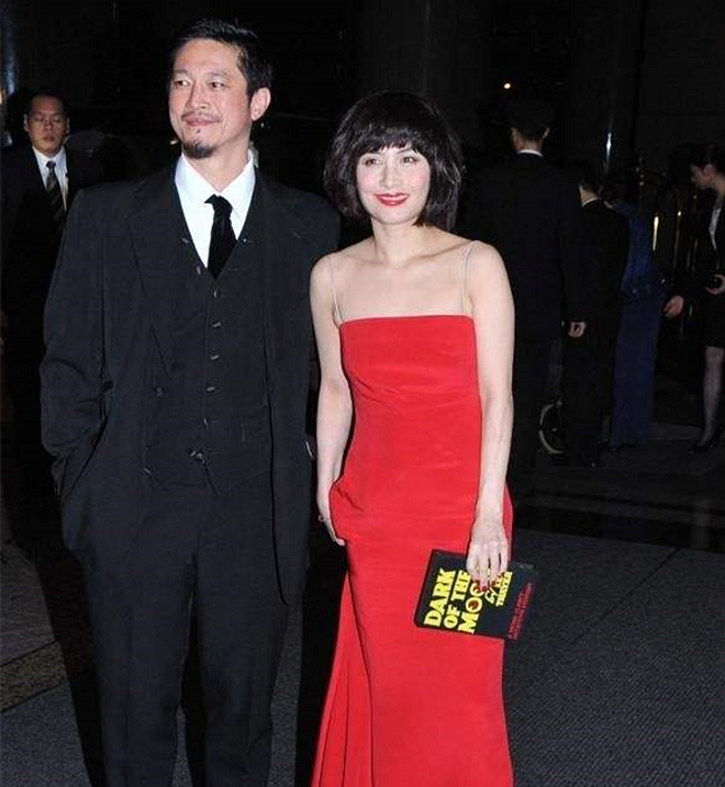 Từ một soái ca đẹp như tranh vẽ, Trần Tử Thông nhanh chóng tăng cân, xuống sắc chỉ vì vợ anh cảm thấy không an toàn