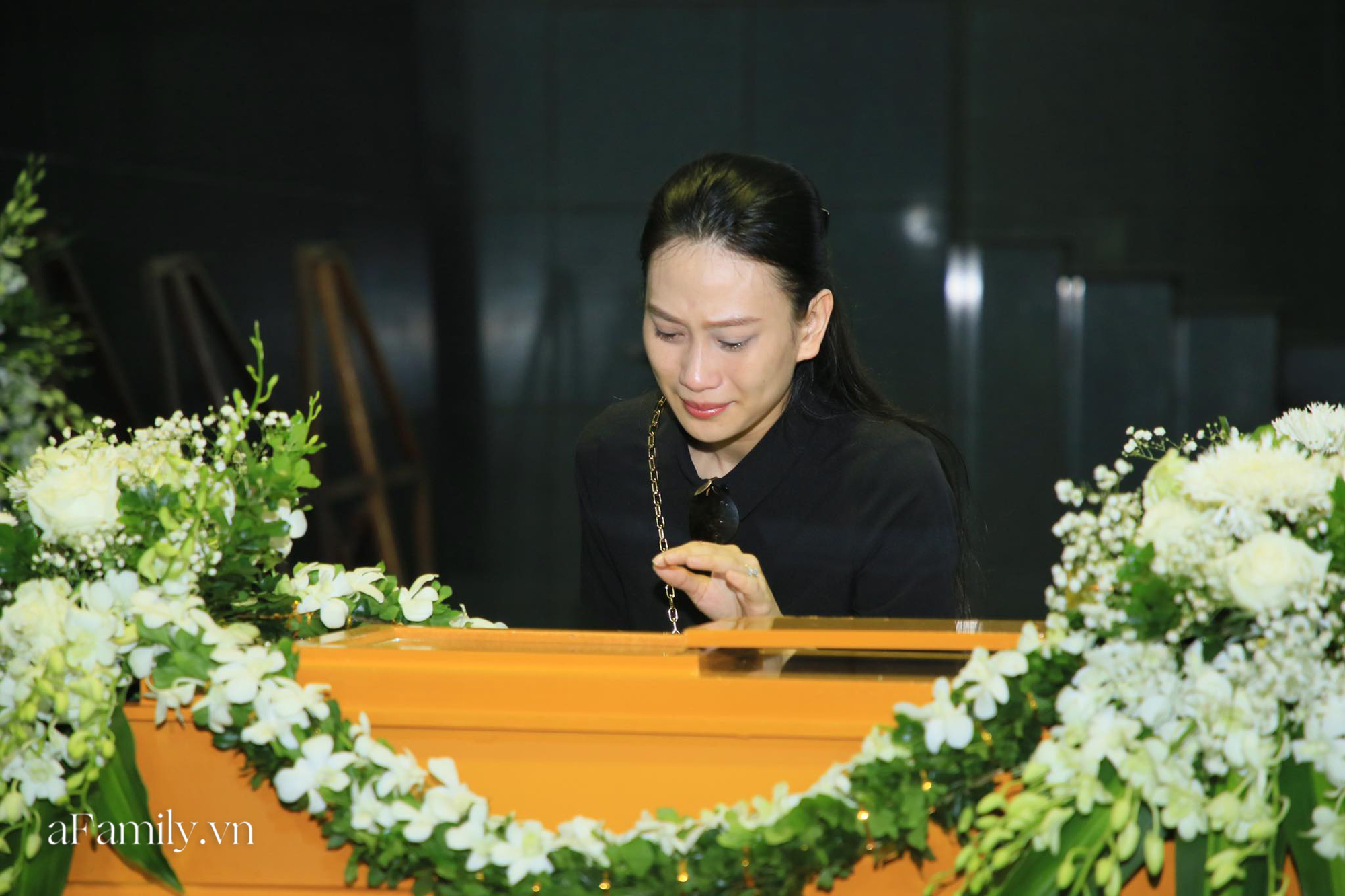 Bạn bè, người thân ai cũng vô cùng xúc động khi trông thấy Linh