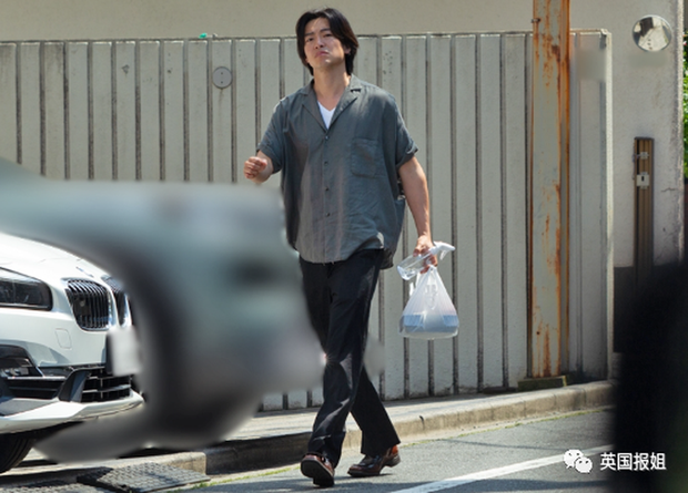 ... bại lộ bí mật đã kết hôn từ 5 năm trước