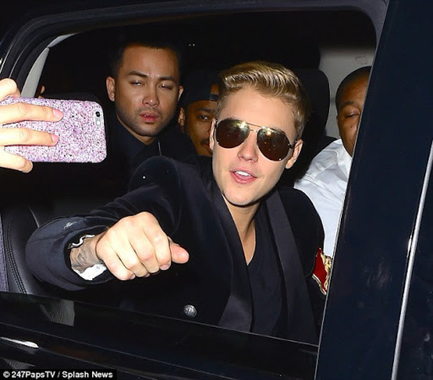Justin Bieber tại sự kiện MET Gala 2015