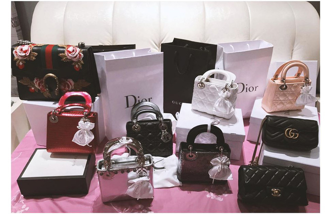 Nữ diễn viên rất biết cách cân bằng làm việc và hưởng thụ cuộc sống khi tự thưởng nhiều món đồ hiệu đắt tiền.