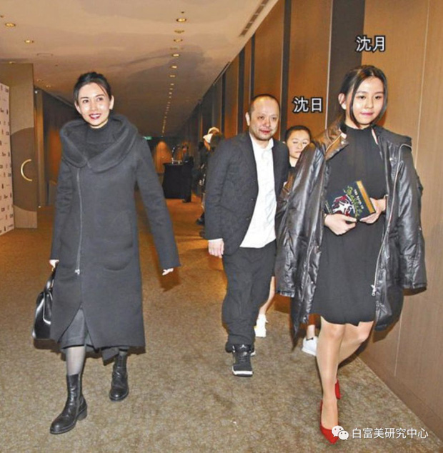 Cô được chồng đại gia yêu chiều hết mực.