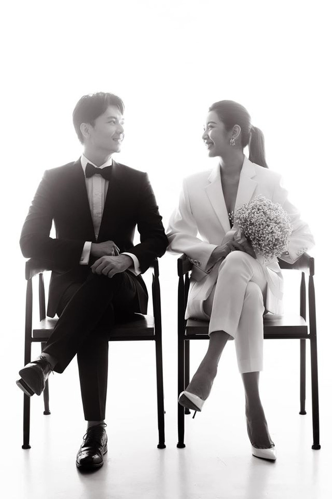 Cả 2 đang rất nôn nao đợi chờ đến ngày trọng đại.