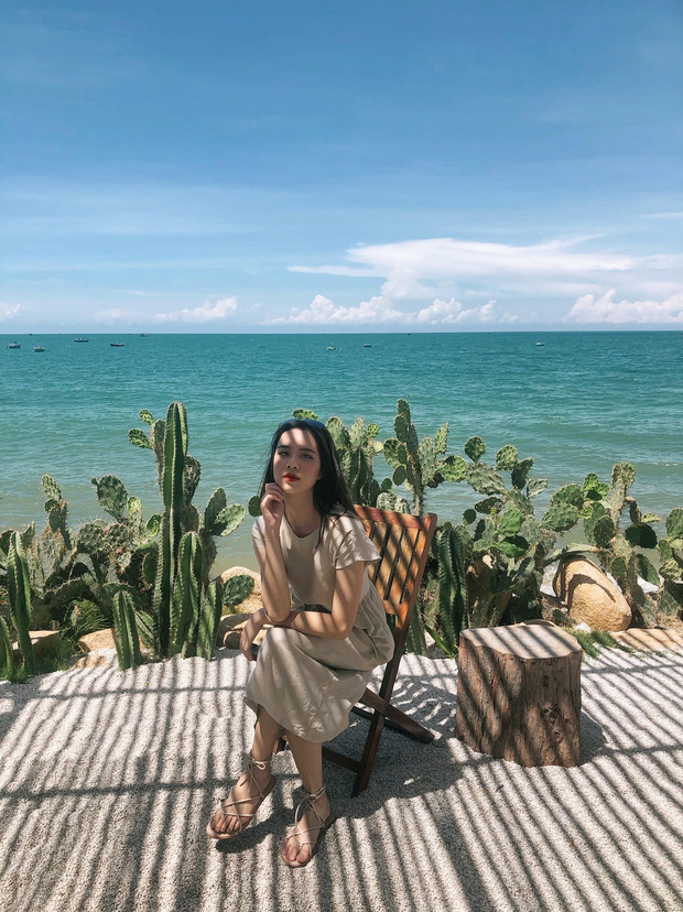 Mới 22 tuổi nhưng Linh đã có gần 4 năm trong nghề