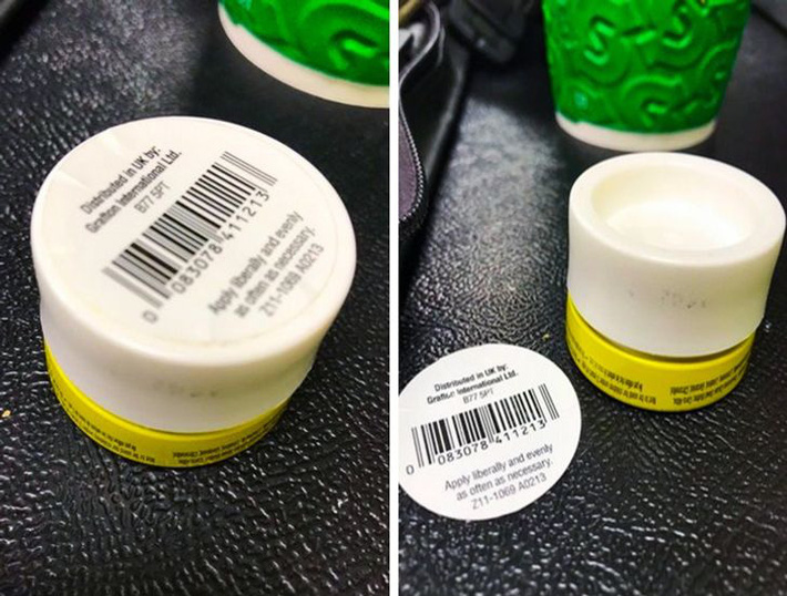 Lúc mua thì có được bóc cái nhãn kia ra đâu mà biết?