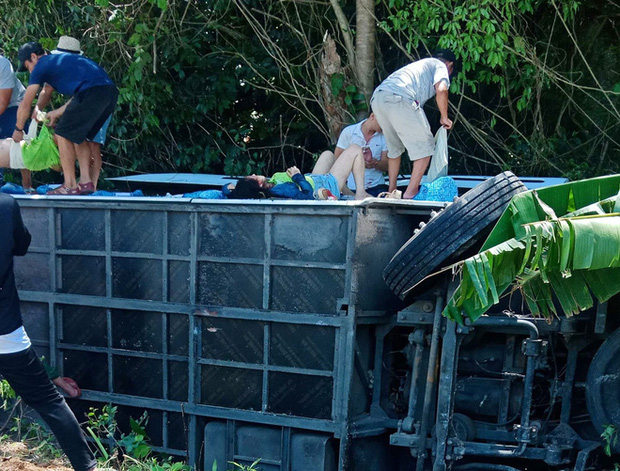 Đường Hồ Chí Minh nhánh Tây nơi xảy ra tai nạn trong những năm gần đây có nhiều xe du lịch hoạt động do có cảnh quan thiên nhiên đẹp và nhiều khu du lịch. Tuy nhiên, nhiều tài xế chủ quan nên thường xuyên xảy ra tai nạn. Tuy nhiên, Chủ tịch UBND huyện Bố Trạch cho hay chưa có vụ tai nạn nào nghiêm trọng như lần này.