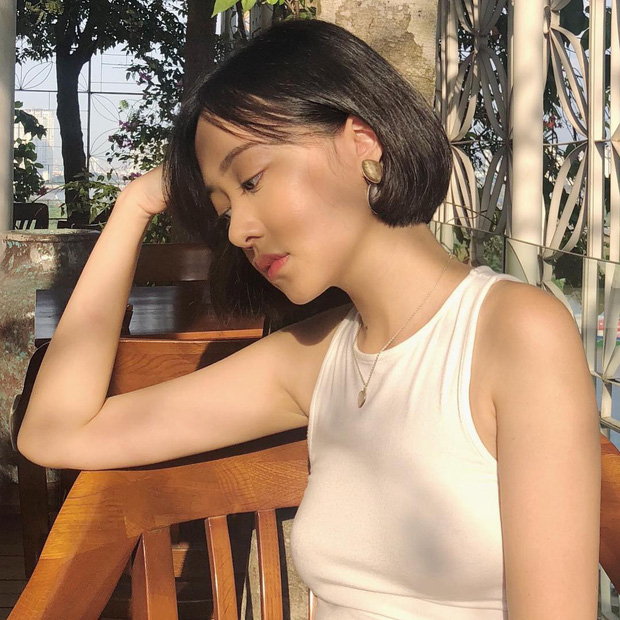 Cô nàng sở hữu khuôn mặt xinh đẹp, cuốn hút