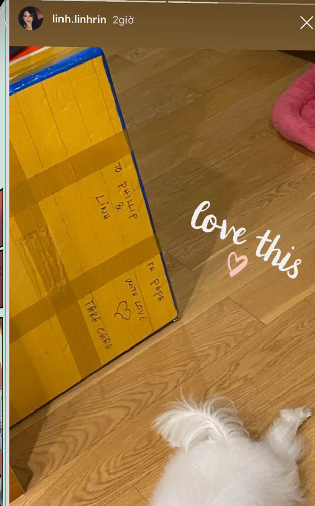 Linh Rin khoe món quà được bố Phillip Nguyễn gửi tặng