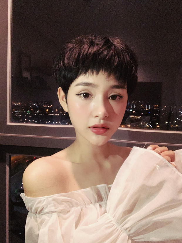 Nữ ca sĩ Hiền Hồ.