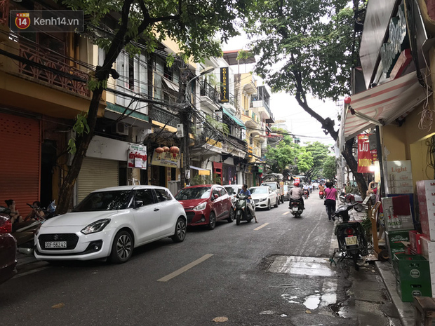 Khu vực xảy ra vụ ẩu đả giữa Lưu Đê Ly và một người phụ nữ trên phố Hàng Buồm.