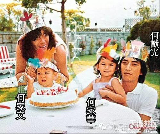 Vợ chồng Hà Du Quang và 2 cô con gái.