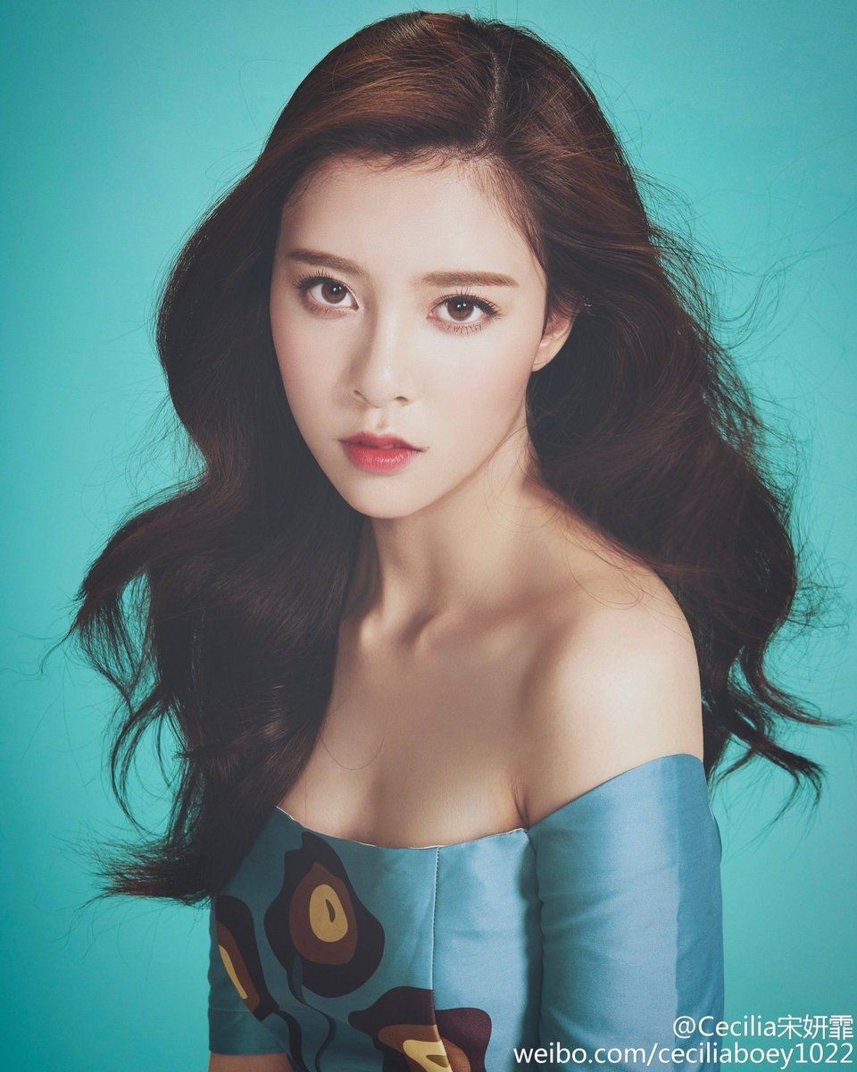 Vừa sáng bị lộ chuyện vào khách sạn, buổi tối Trương Nhất Sơn đã bị Tống Nghiên Phi công khai chia tay.