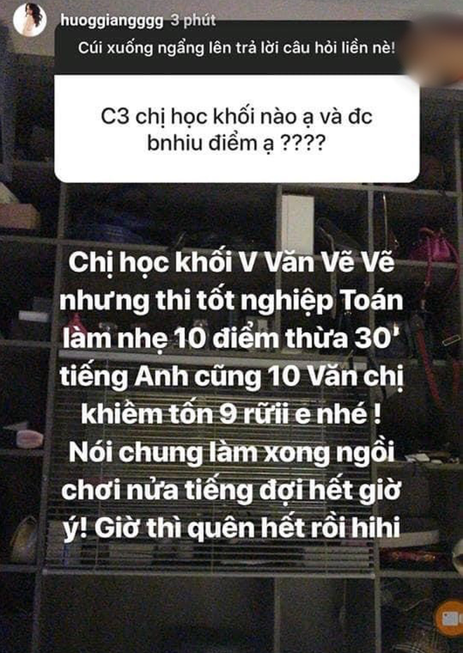 Hoa hậu Hương Giang với màn khoe khéo điểm gây chú ý thời gian gần đây.