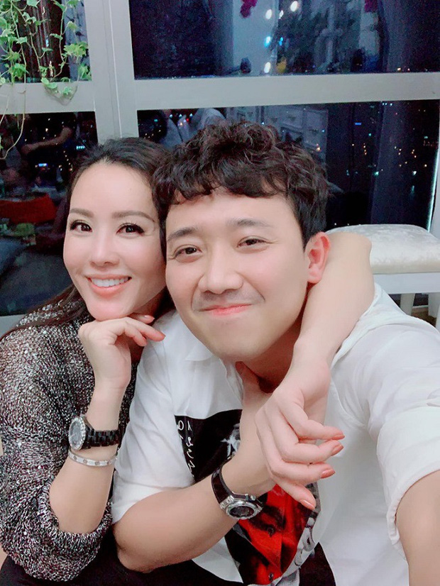 Hoa hậu Thu Hoài có mối quan hệ rất thân thiết với vợ chồng Hari Won - Trấn Thành.