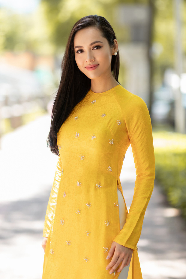 Sau 10 năm đăng quang, cô vẫn nhận được sự quan tâm đặc biệt của người hâm mộ