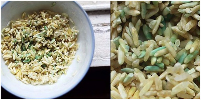 Khi bị mốc, gạo sẽ đổi màu từ trắng sang trắng ngà, vàng đục, sau thời gian lâu sẽ bám màu xanh của nấm mốc.