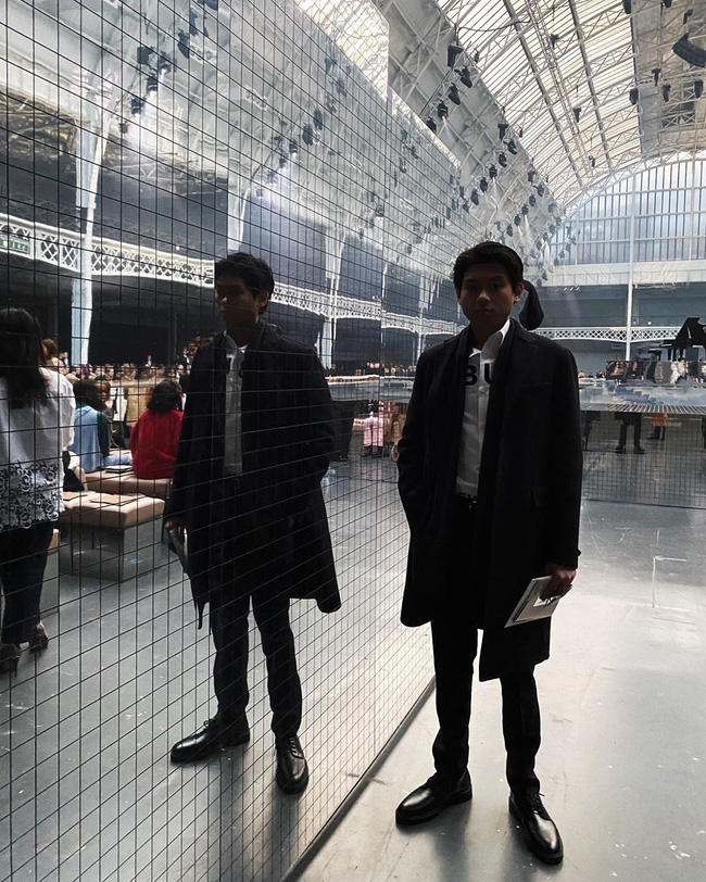 Đúng chất thiếu gia nhà giàu đây rồi.