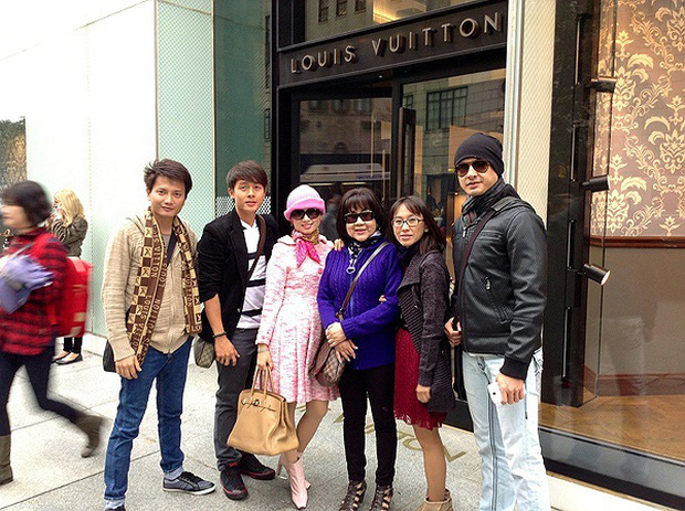 Giàu có là vậy nhưng Hà Phương lại không phải là người có tính thích khoe khoang. Cô từng chia sẻ: 