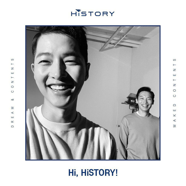 Song Joong Ki đăng ảnh vui vẻ ở công ty mới như trút được gánh nặng. Kể từ đó, anh cũng không còn xuất hiện bên cậu em thân thiết Park Bo Gum nữa