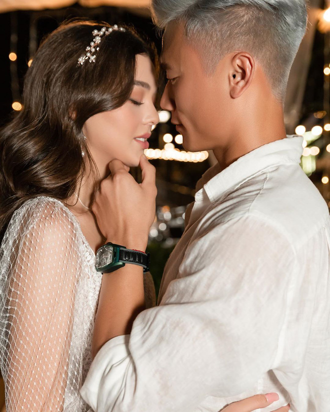 Bùi Tiến Dũng và bạn gái công khai phát 