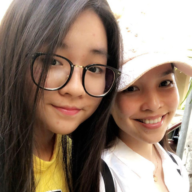 Nữ ca sĩ Nhật Ký Của Mẹ rơi nước mắt vì đã có lúc bỏ mặc con, con mắc lỗi nhưng cô hề hay biết