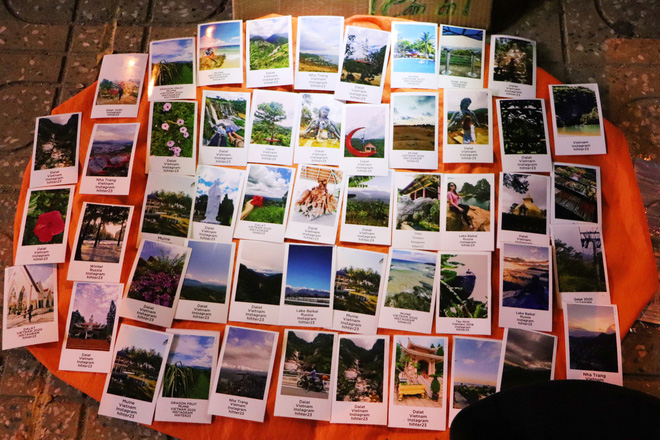 Thêm một tấm ảnh, thêm một niềm tin dành cho cặp đôi người nước ngoài vượt qua khó khăn hiện tại