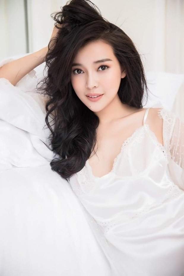 Nhiều người nghi ngờ, đây chính là động thái công khai người yêu mới của cô