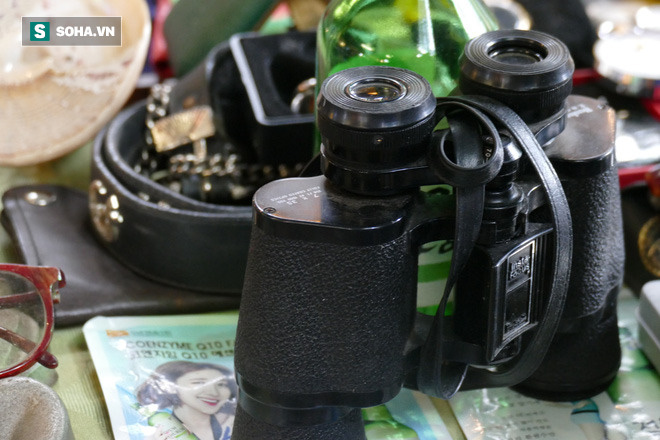 Một món đồ được bày bán trong chợ Cao Minh.