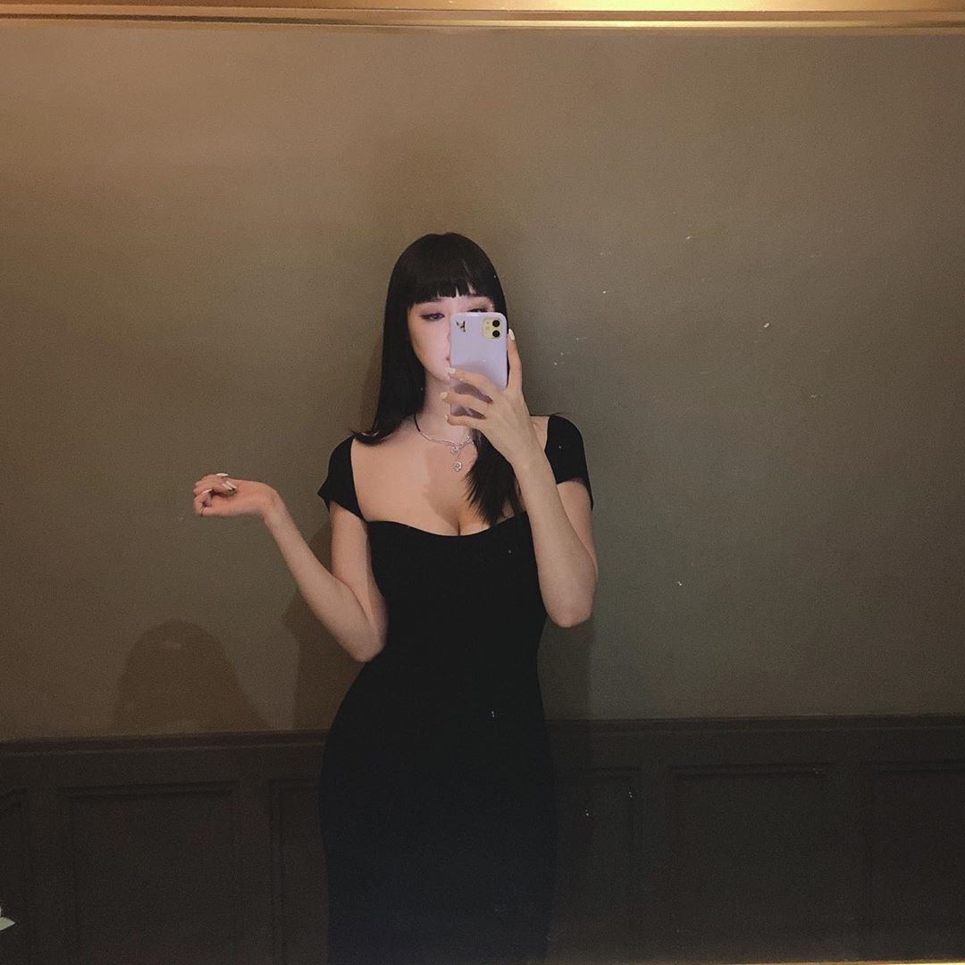 Ngày 8/8, Lee Min Ho đăng ảnh đi chơi tại một rạp chiếu phim. Sau đó một ngày, Sora cũng 