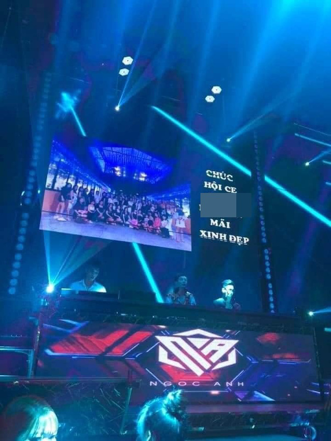 Đêm nhạc chắc chắn là rất vui, vì các chị đang cố gắng bảo vệ hạnh phúc gia đình mà.