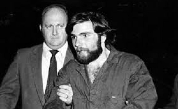 Chân dung luật sư William Weber và kẻ thủ ác