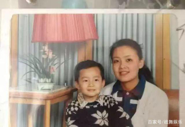 Hình ảnh về thiếu gia họ Uông thời bé